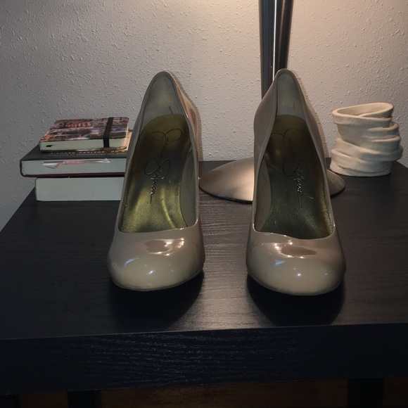 Jessica Simpson Nude Heels. Only wore once! - Picture 2 of 5